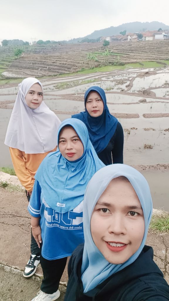 @Mom's Arya30