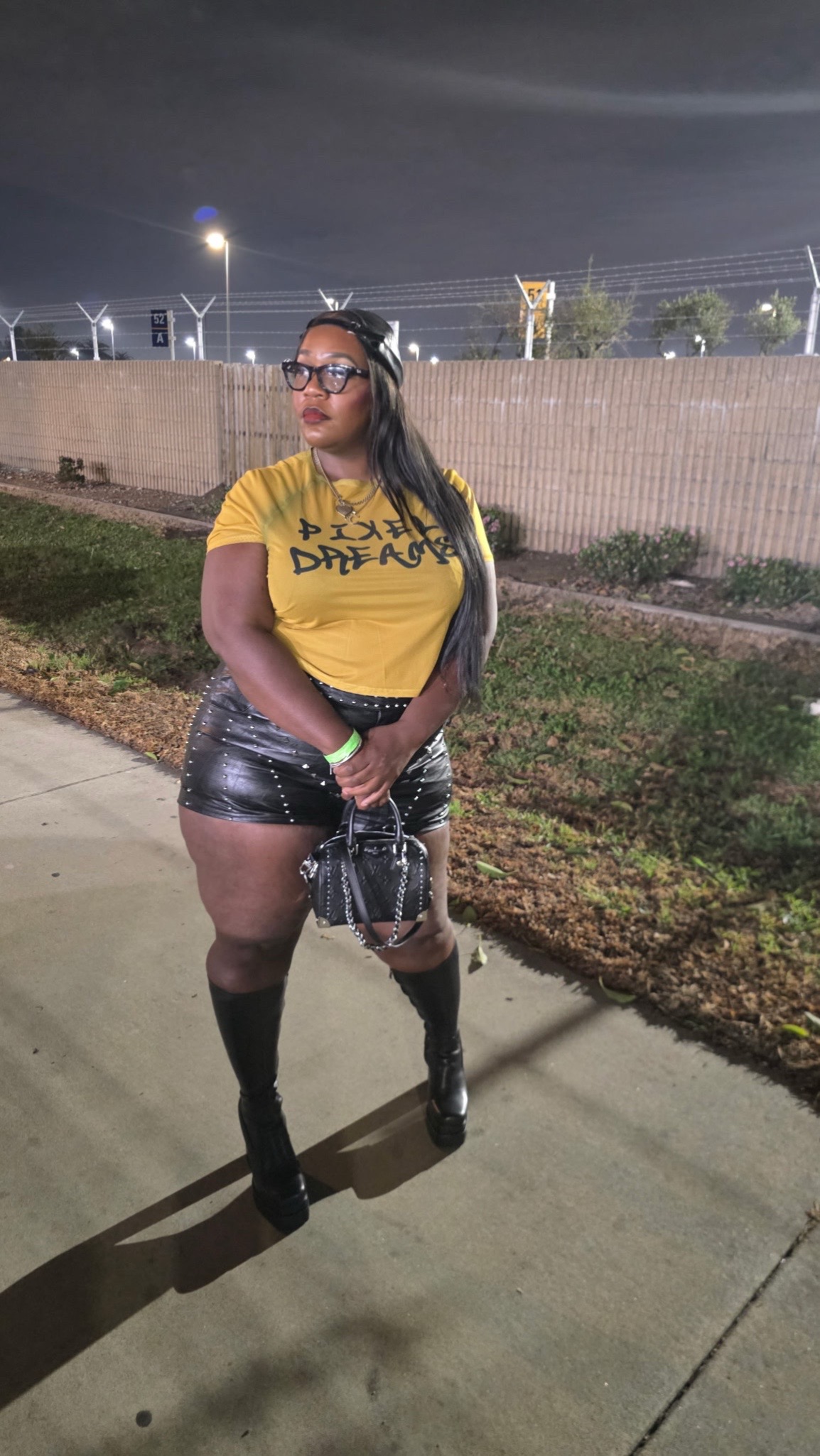 @phatbarbie323