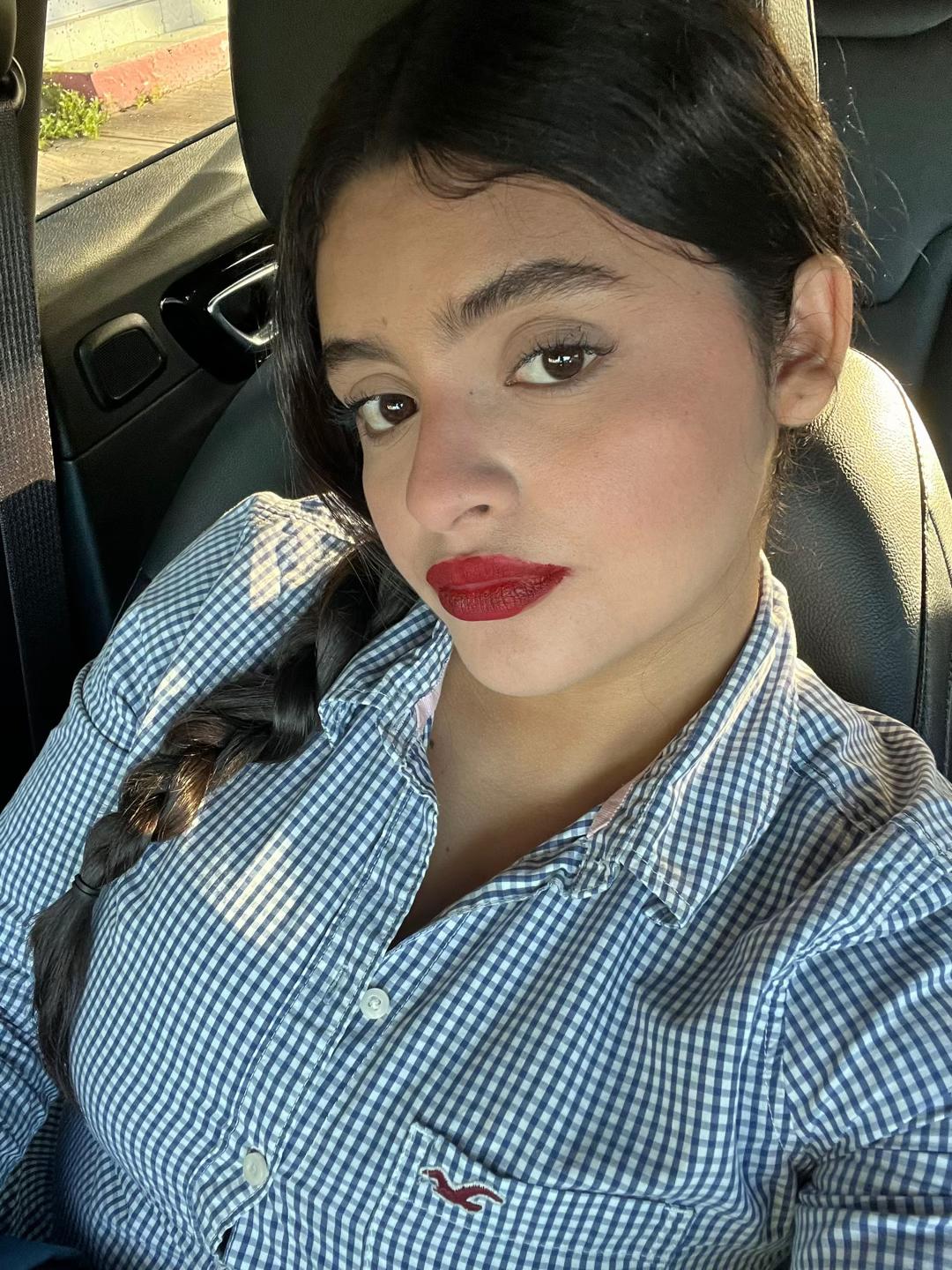 @liz_alvarez42