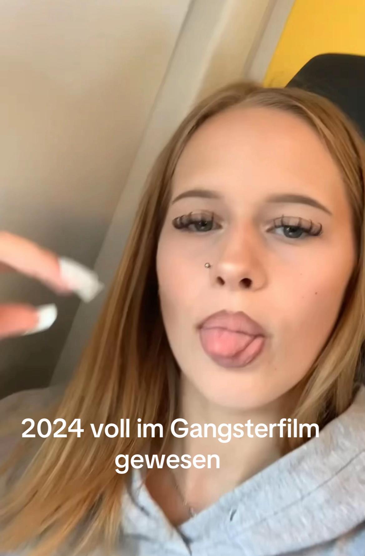 @melinasct