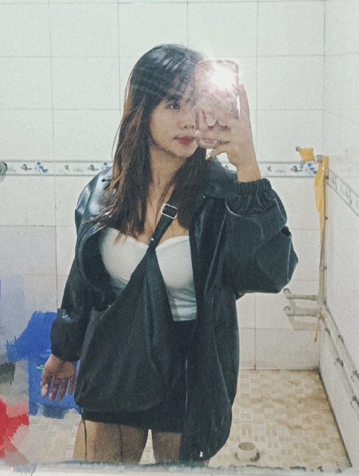 @Ma ခင်လေး"🍑🌻