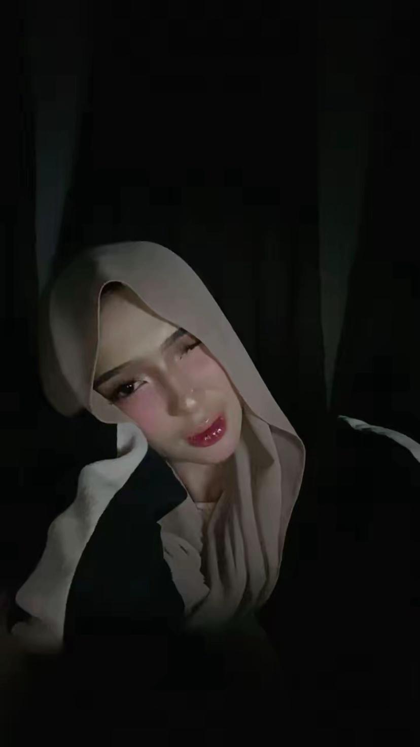 @نبيلة