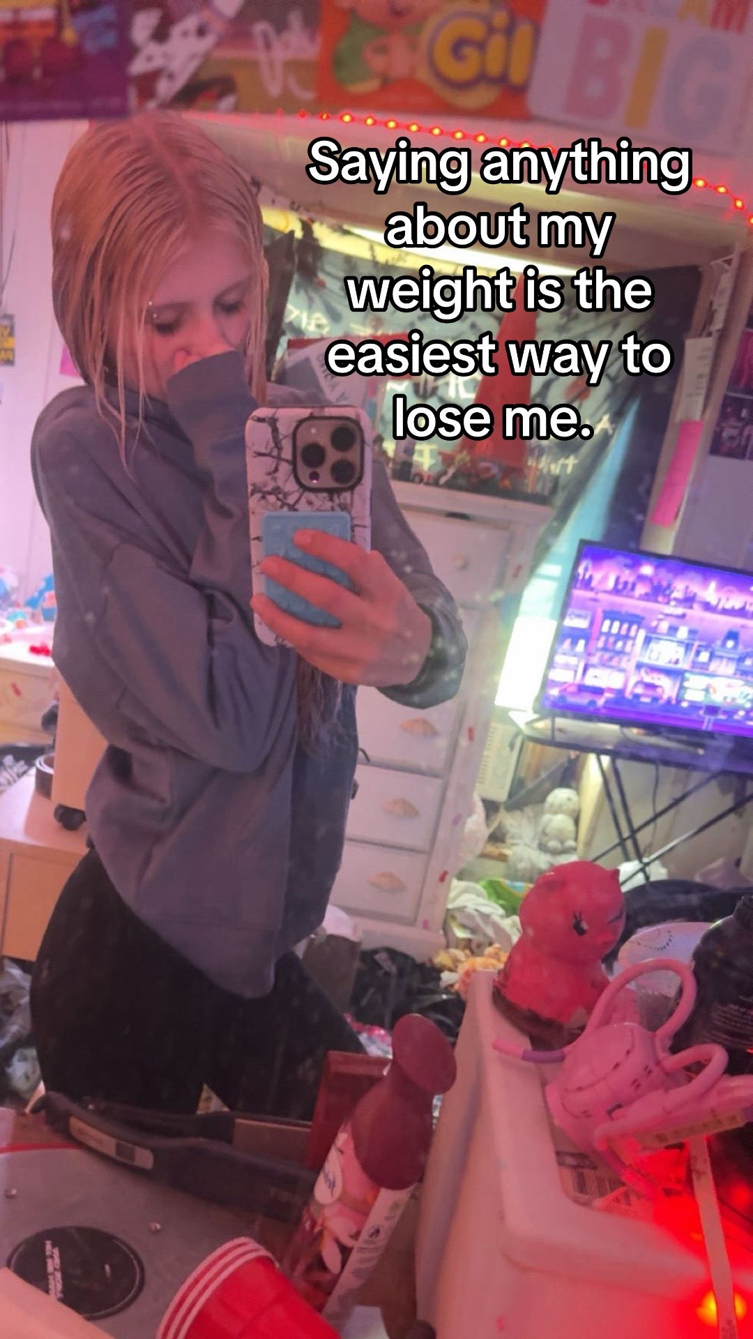 @hollyzzz_spam