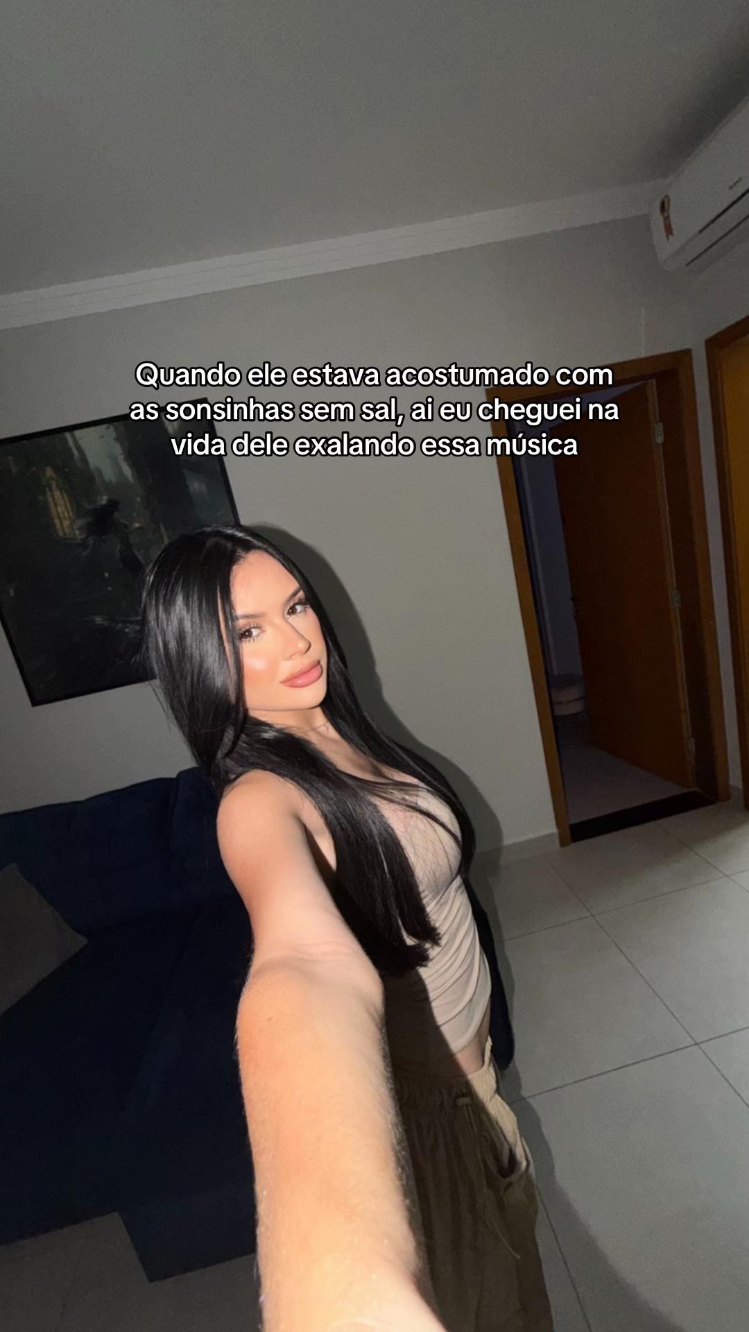 @Vit&oacute;ria Silvestre