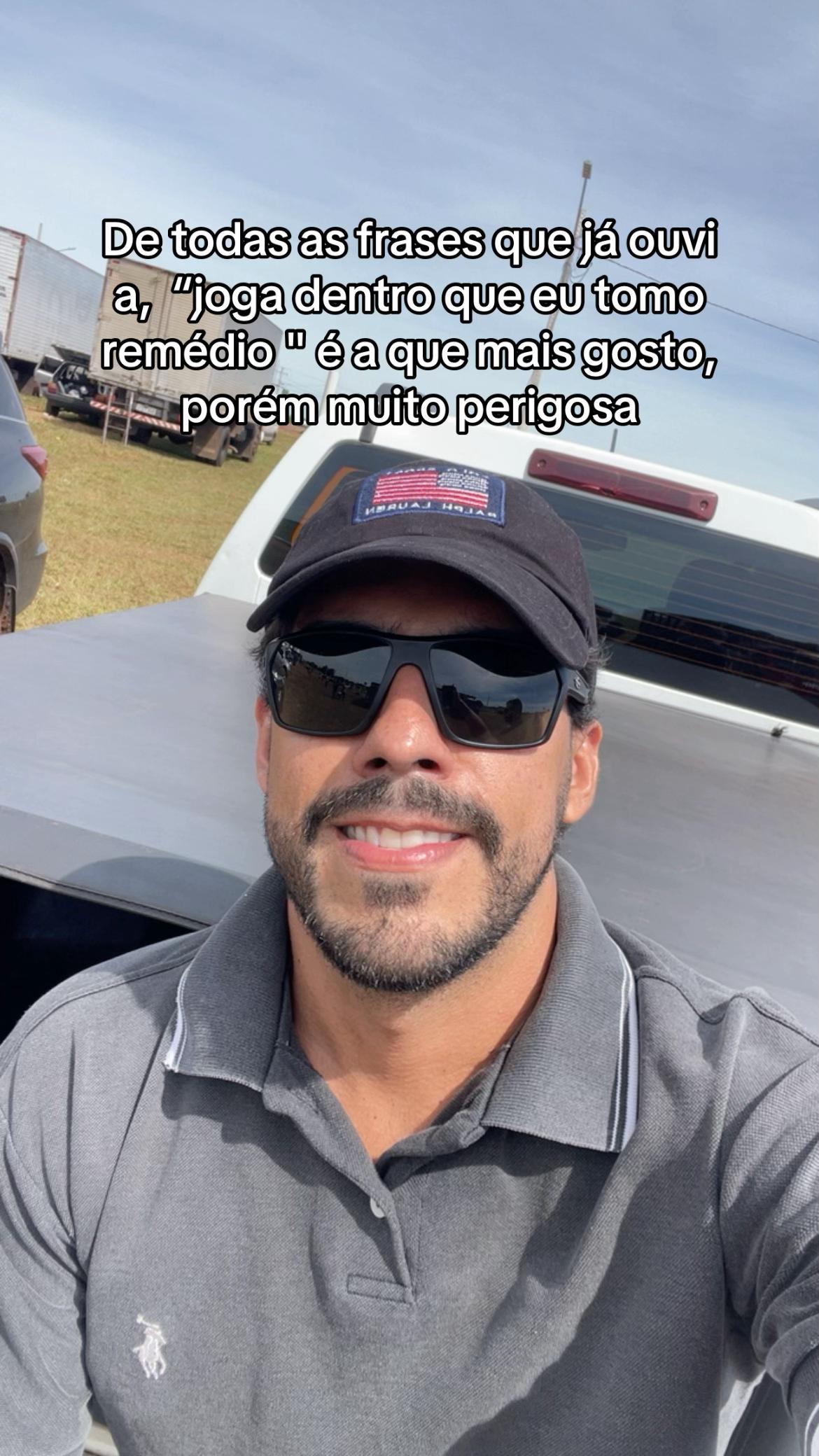 @Vitorino