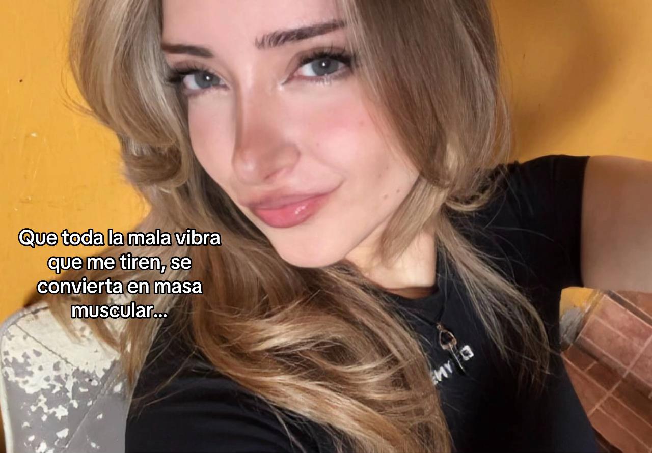 @𝐂𝐚𝐭 𝐋𝐢𝐳