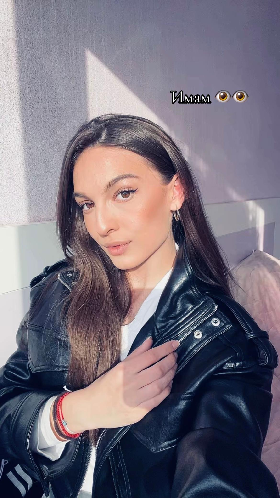 @𝚁𝚘𝚜𝚒𝚝𝚜𝚊♡