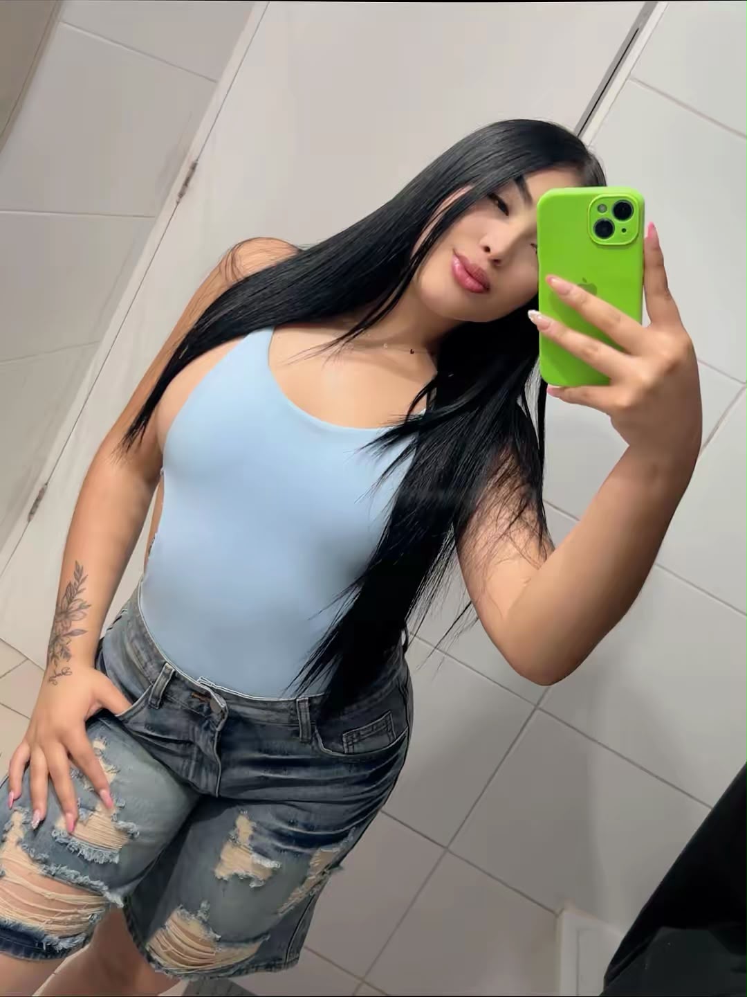 @𝐀𝐥𝐞𝐣𝐚𝐧𝐝𝐫𝐚🌸