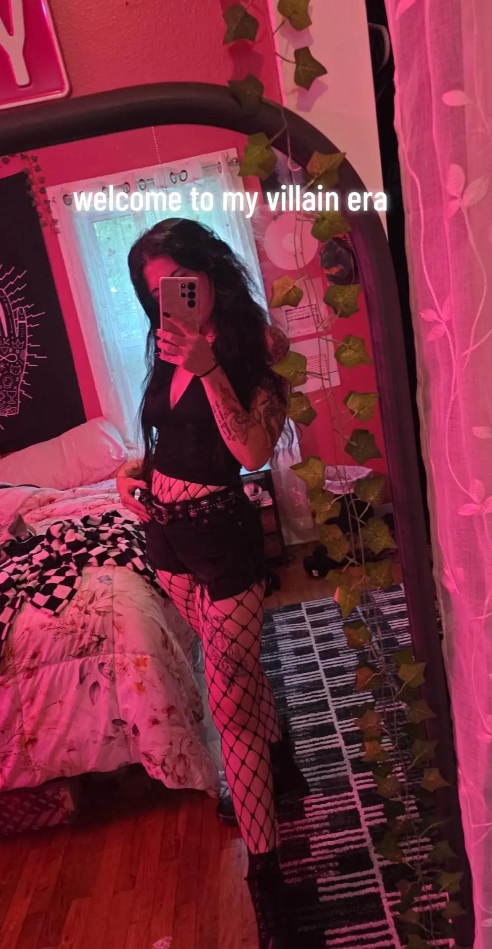 @KnifeBunny🔪🐇