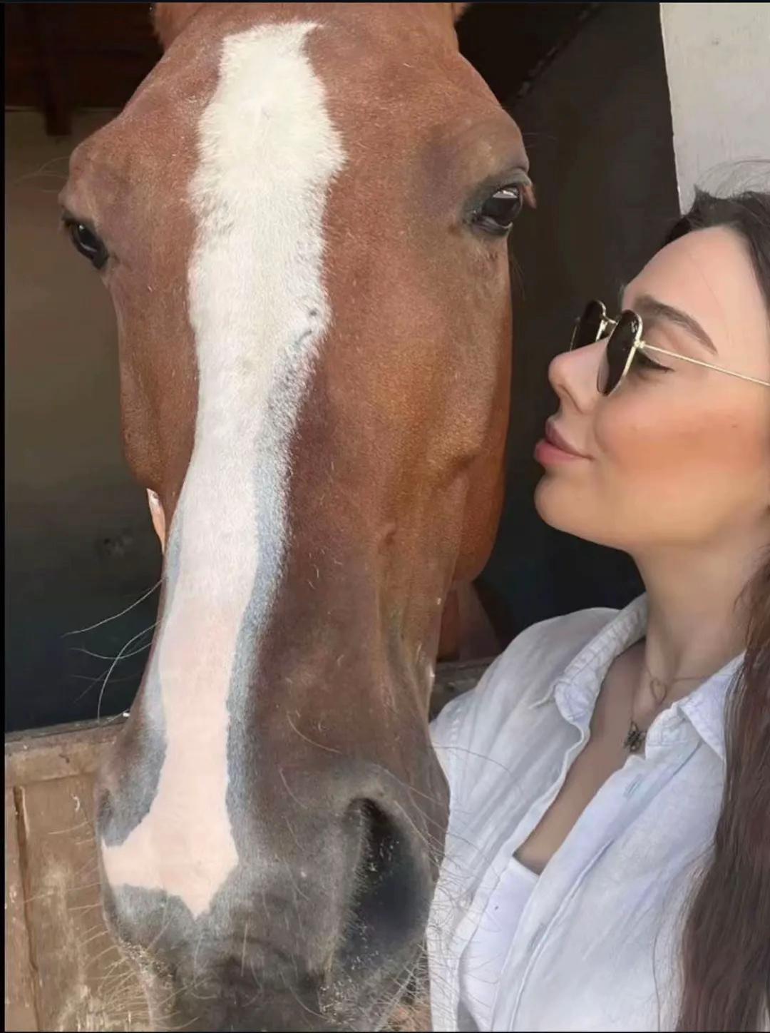 @Elvira Mikayilova🇦🇿