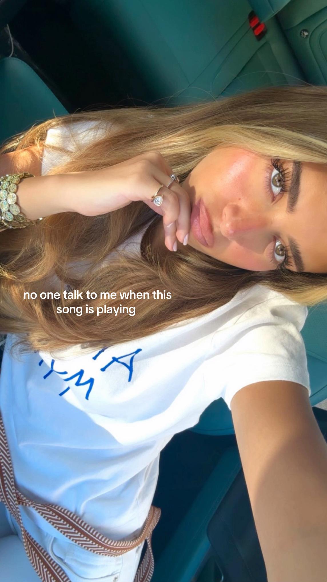@⋆⭒˚。⋆