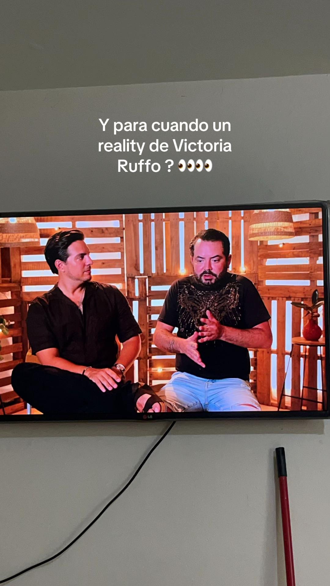 @Hablemos de series y más