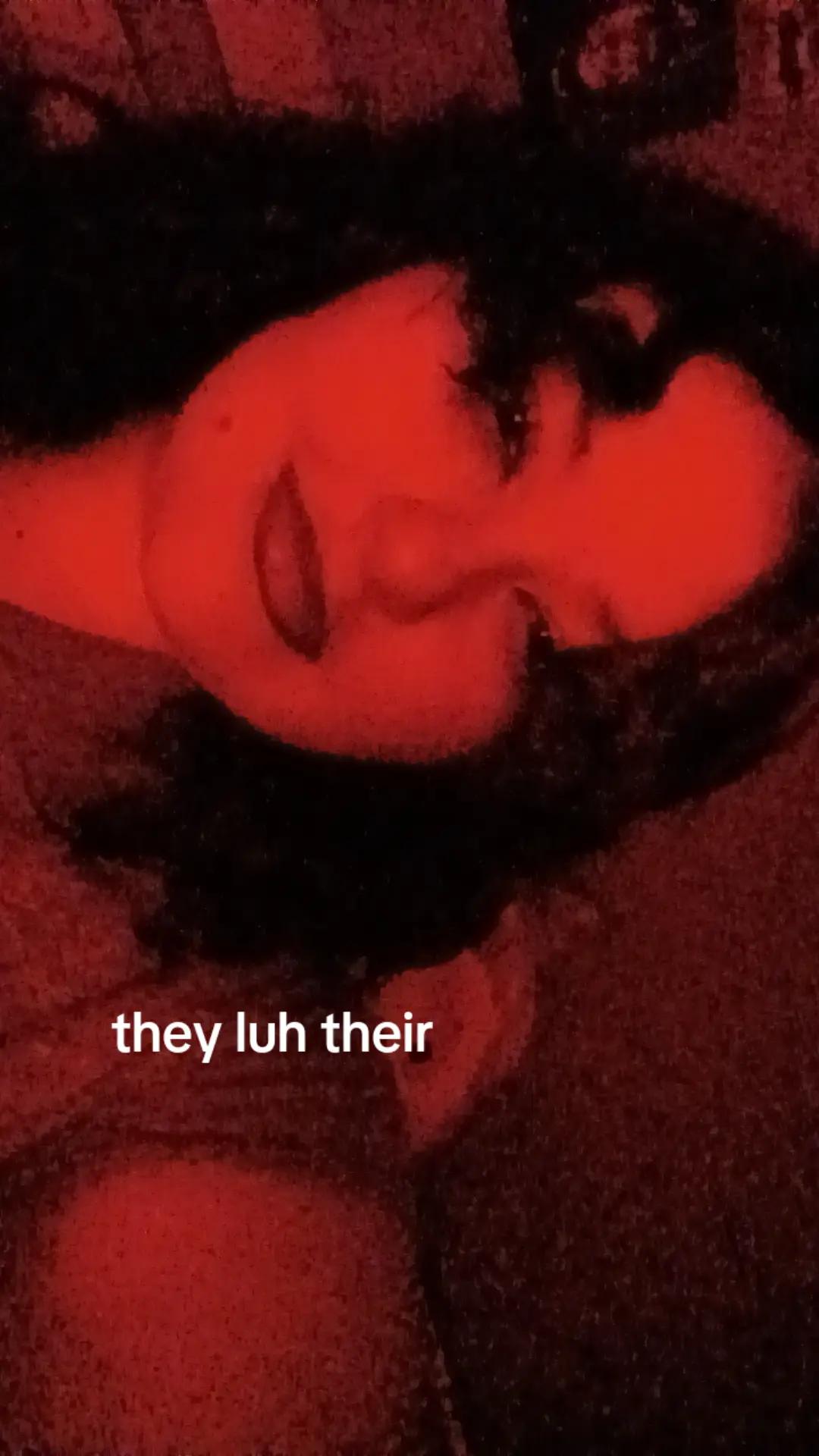 @Deraya