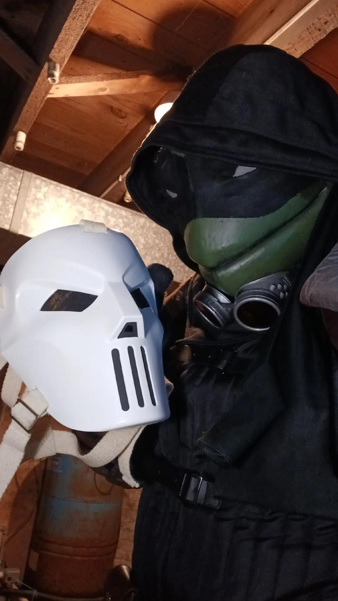 @Thatcostumeguy