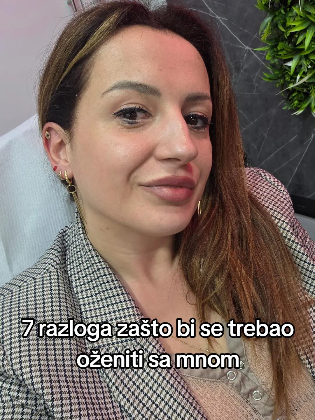 @kraljica_neviđena