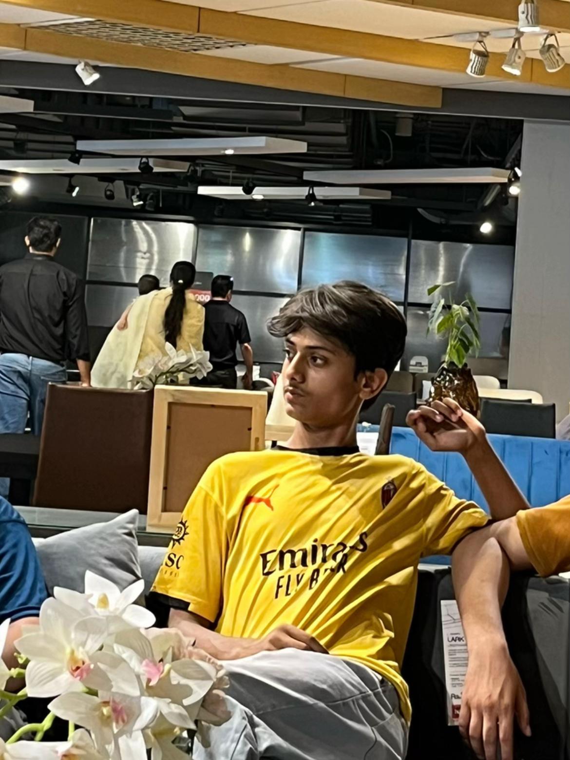@haseebzv