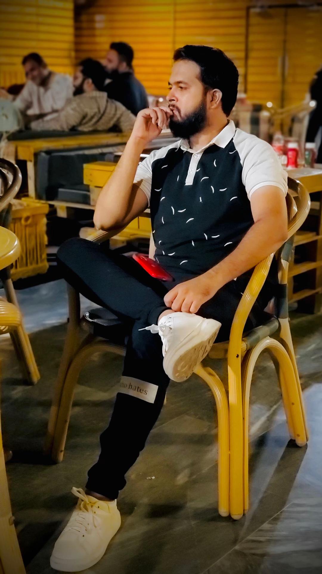 @{٭اسد  شاہ🤴🏻