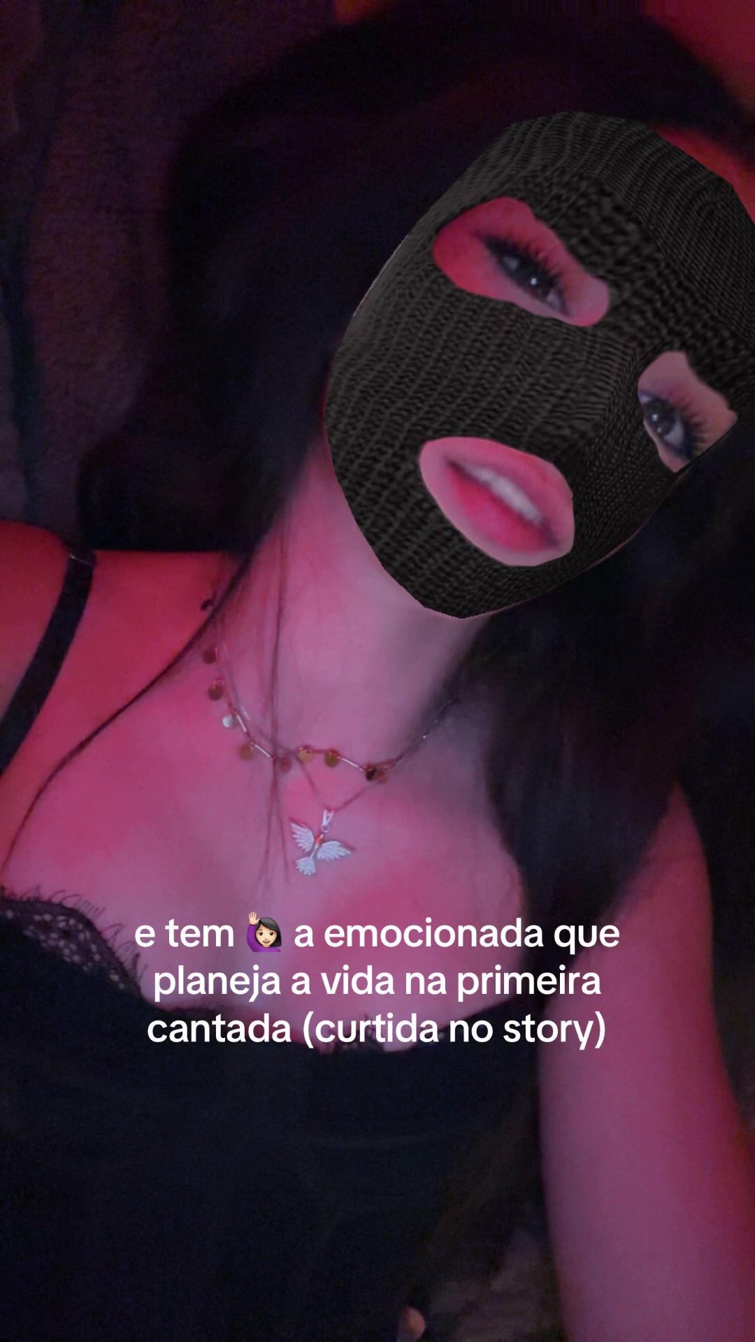 @close_iisinhaaa