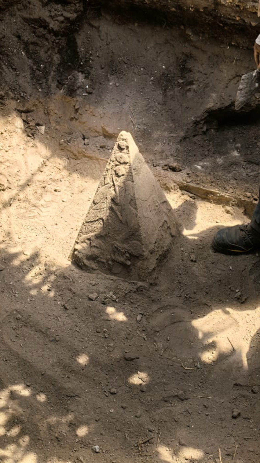 @Aliencarvings