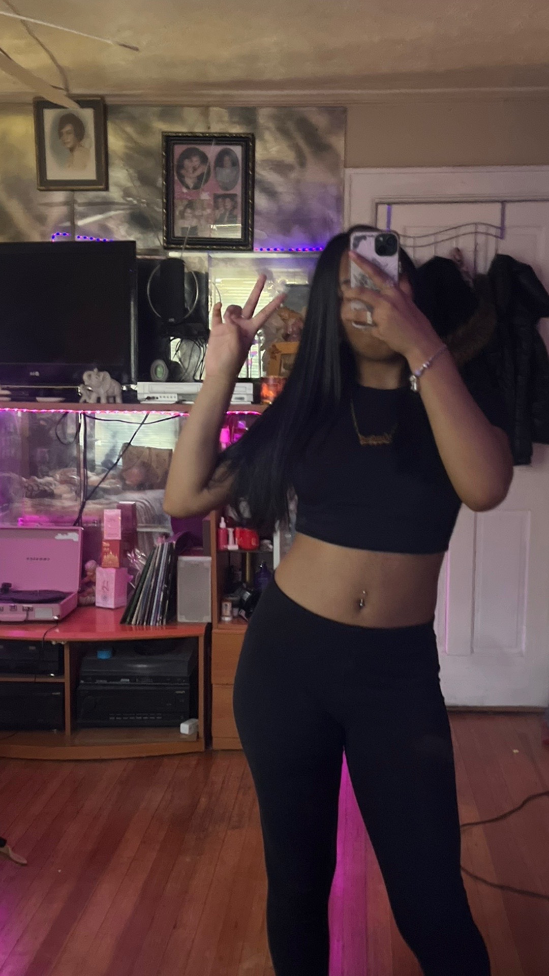 @christina.giselle