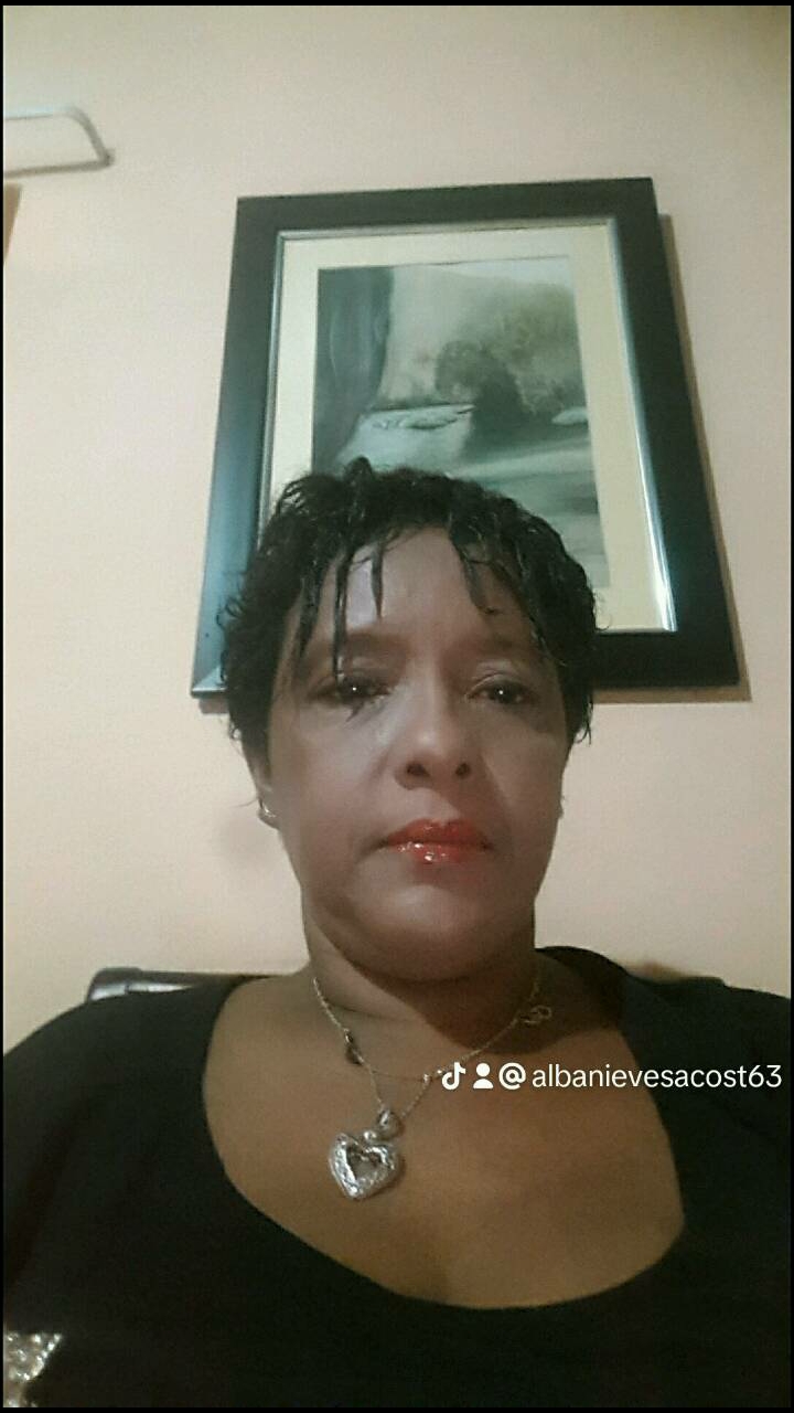 @Alba Nieves Acosta Muñoz