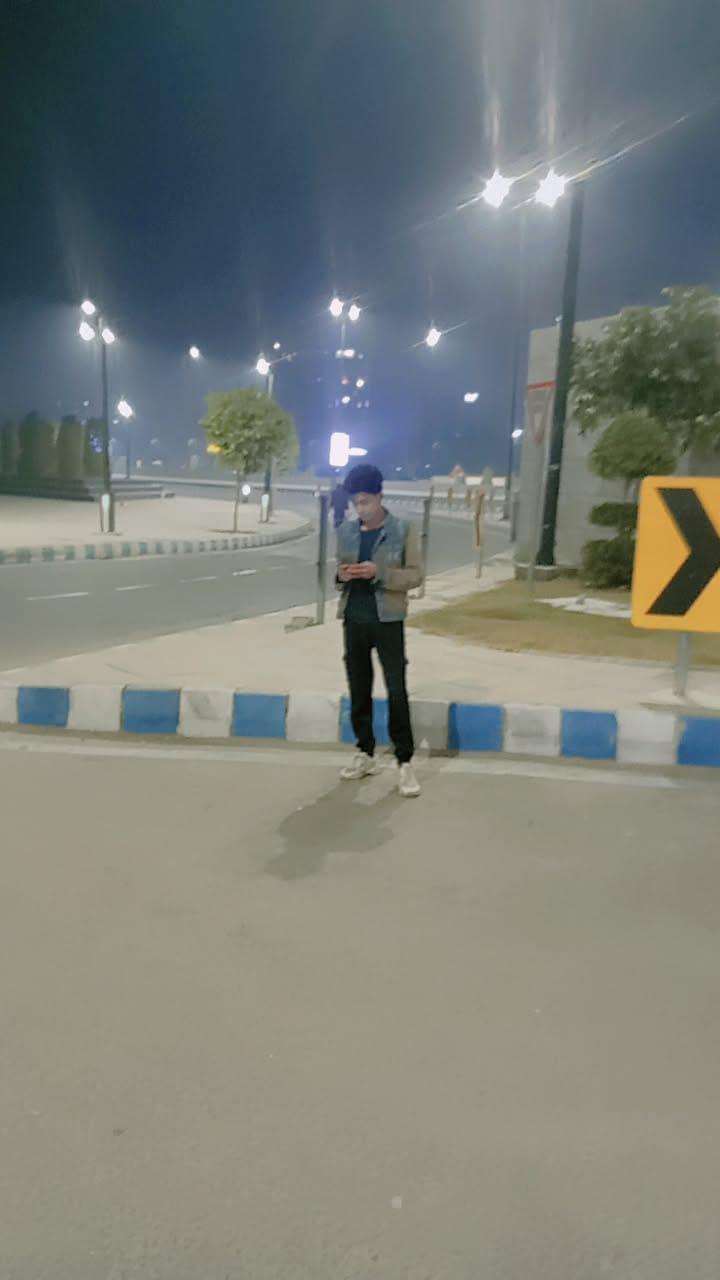 @party_boy_zaroon_🎭