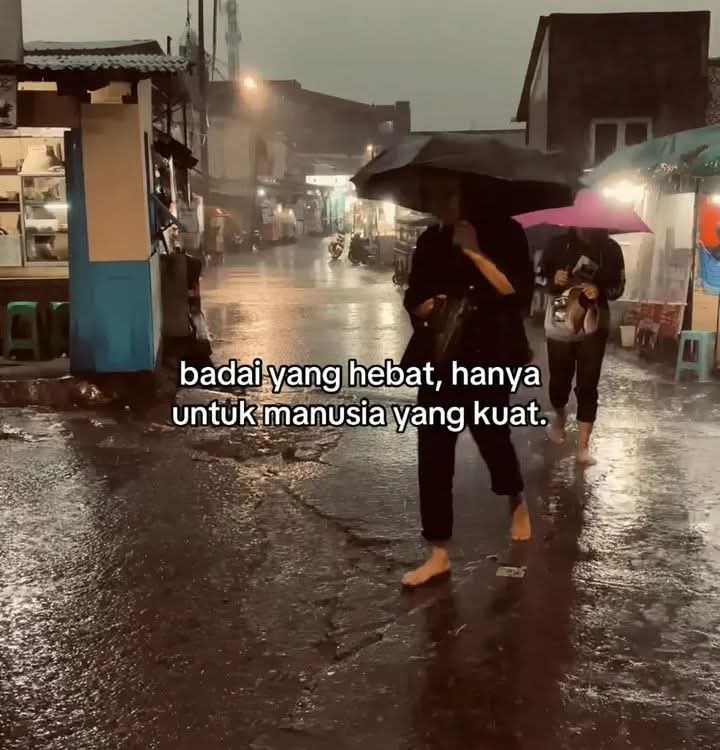 @E'Q