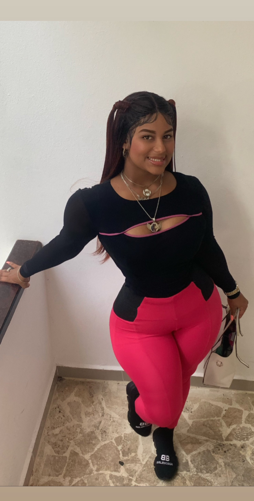 @La_negrota_abreu
