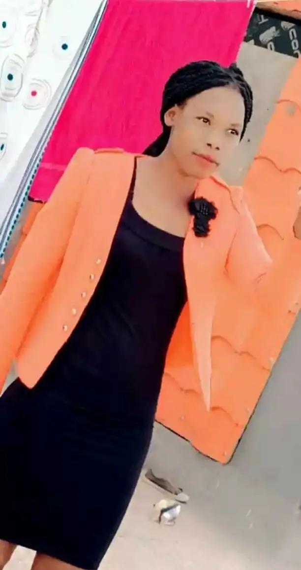 @Ugandan girl 👧 💕 💖