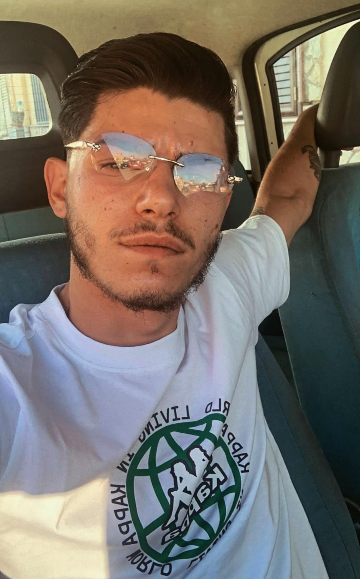 @Vincenzo🖤