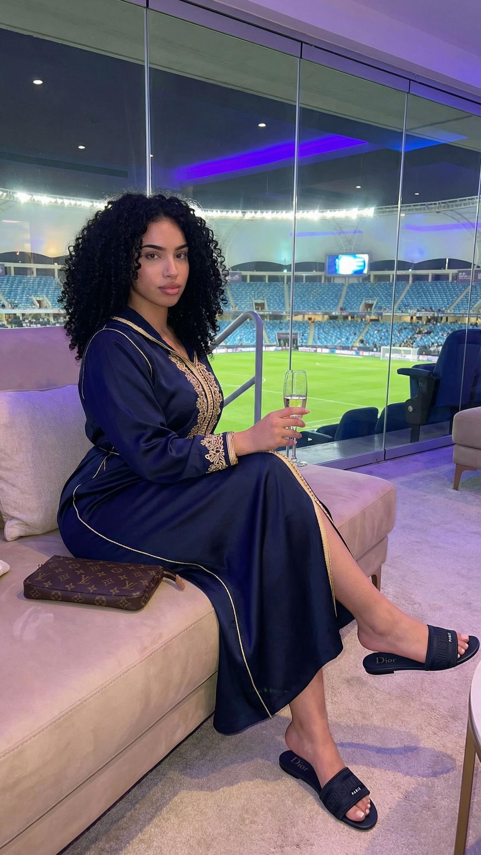 @Dunya