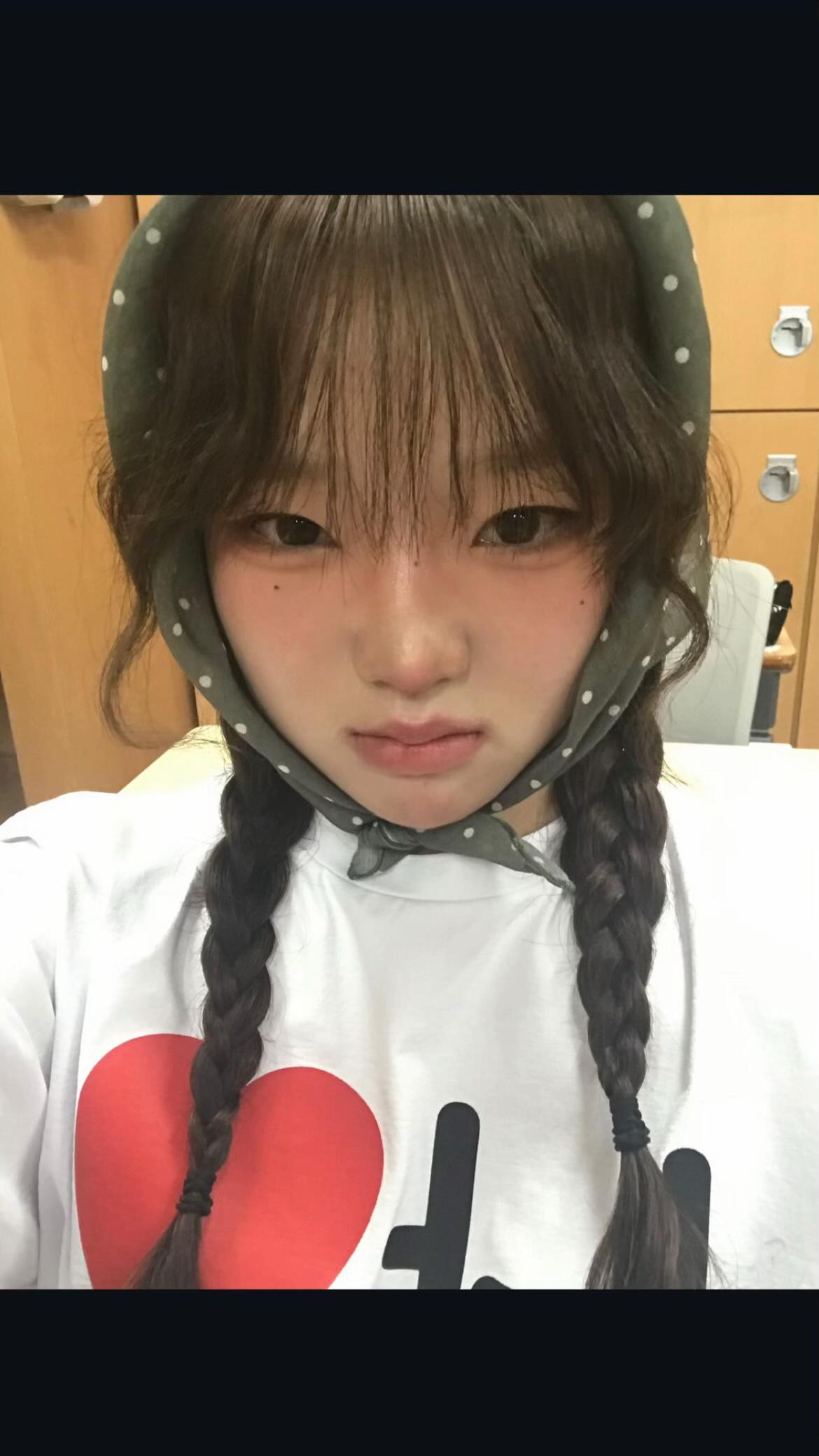 @v_oeo_v