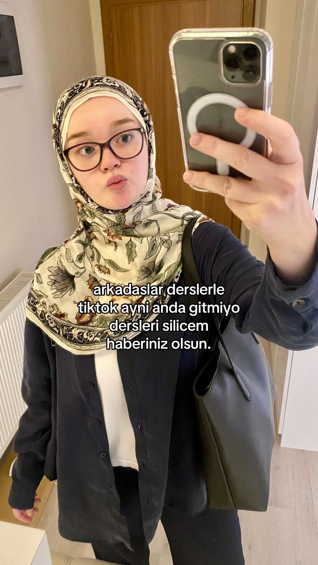 @zeehraaaa7