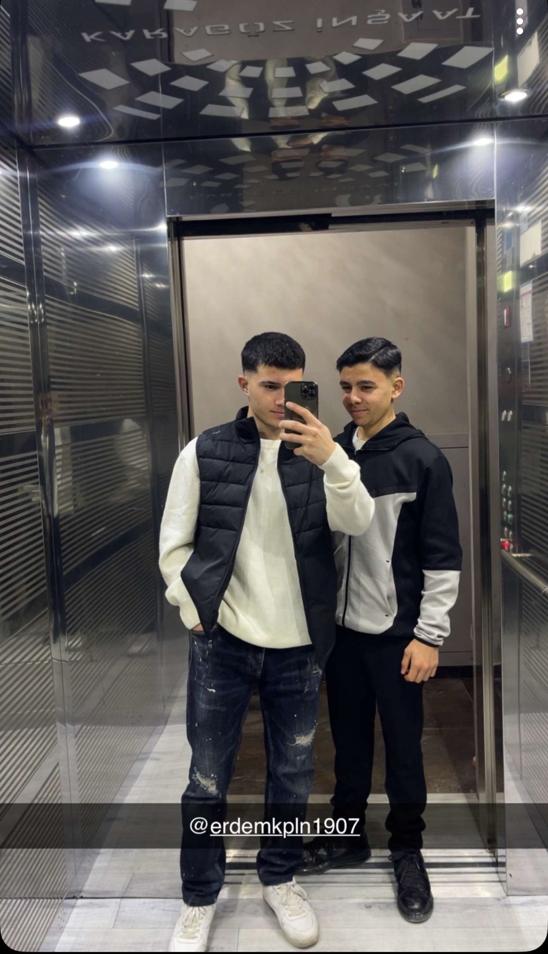 @𝐄. 𝐊