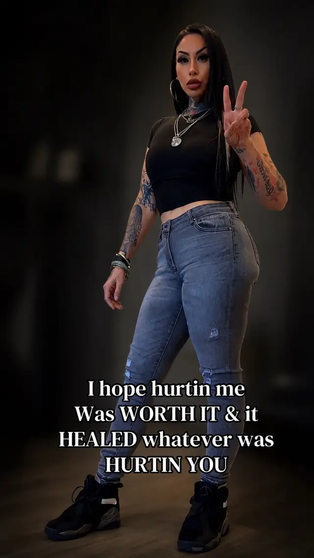 @TattedCELLY💕