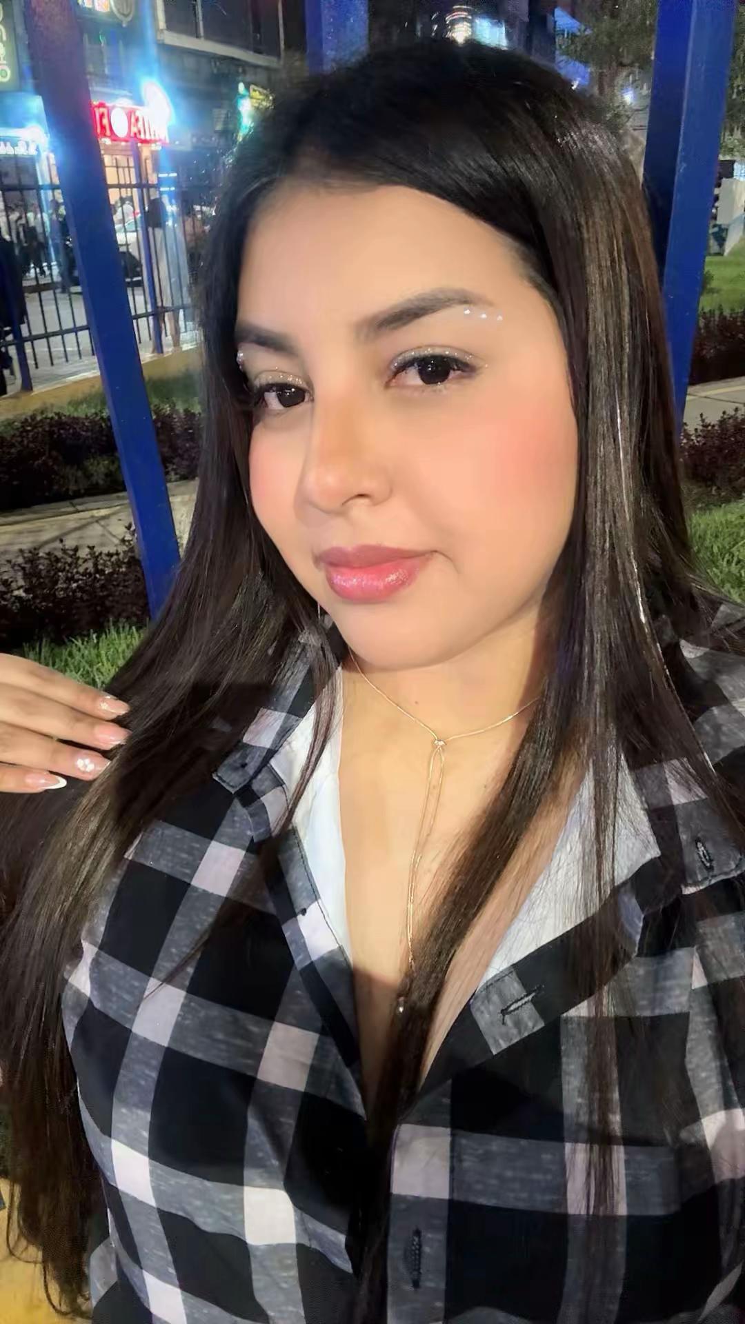 @Ariana Navarro