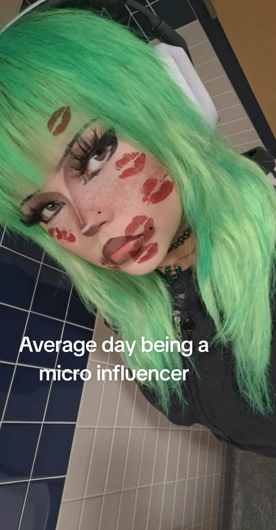 @GREEN MUCUS