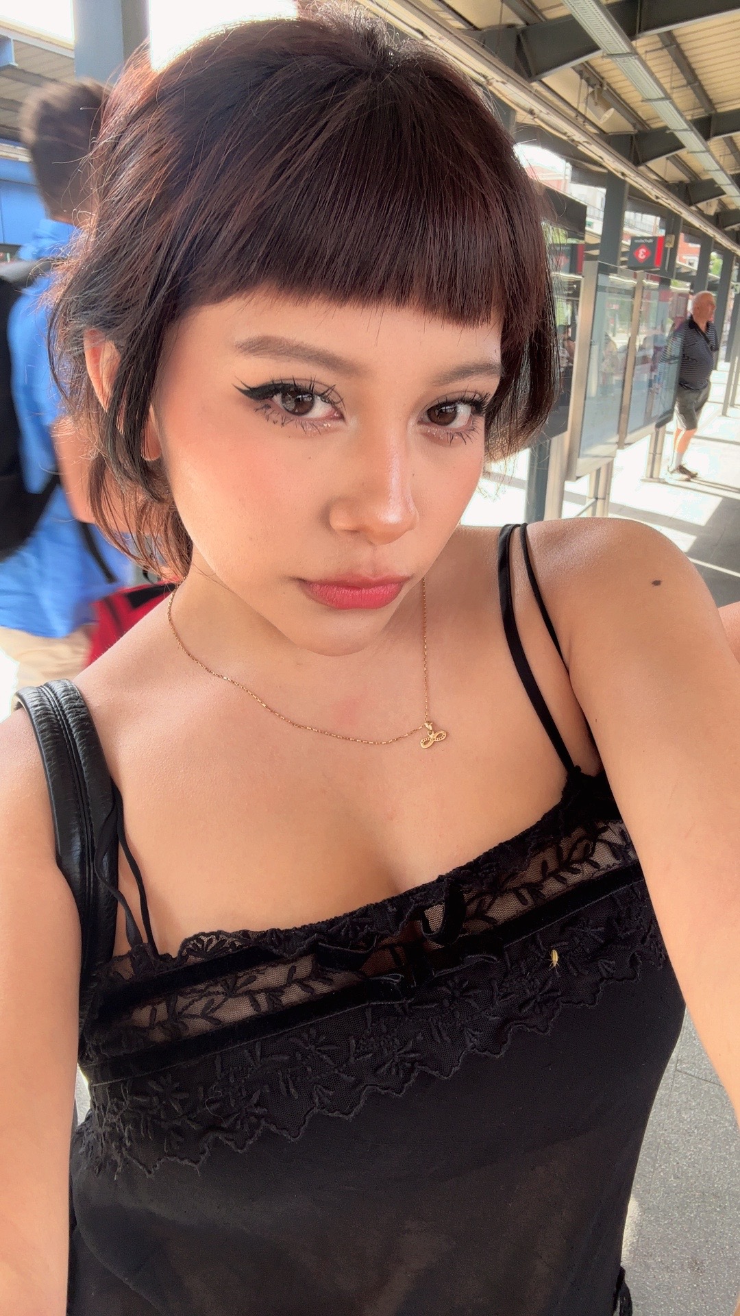 @iameizzil