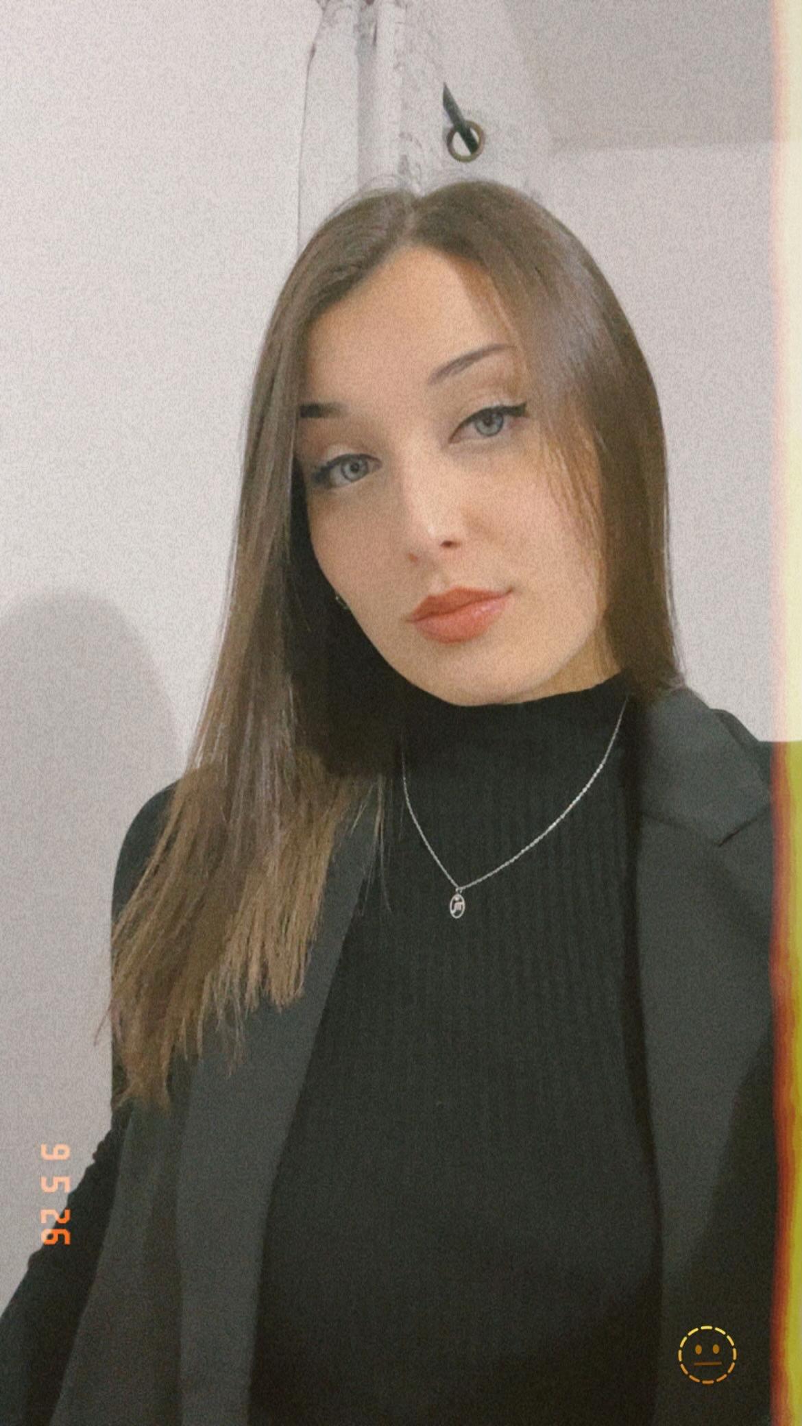 @Cami🦋