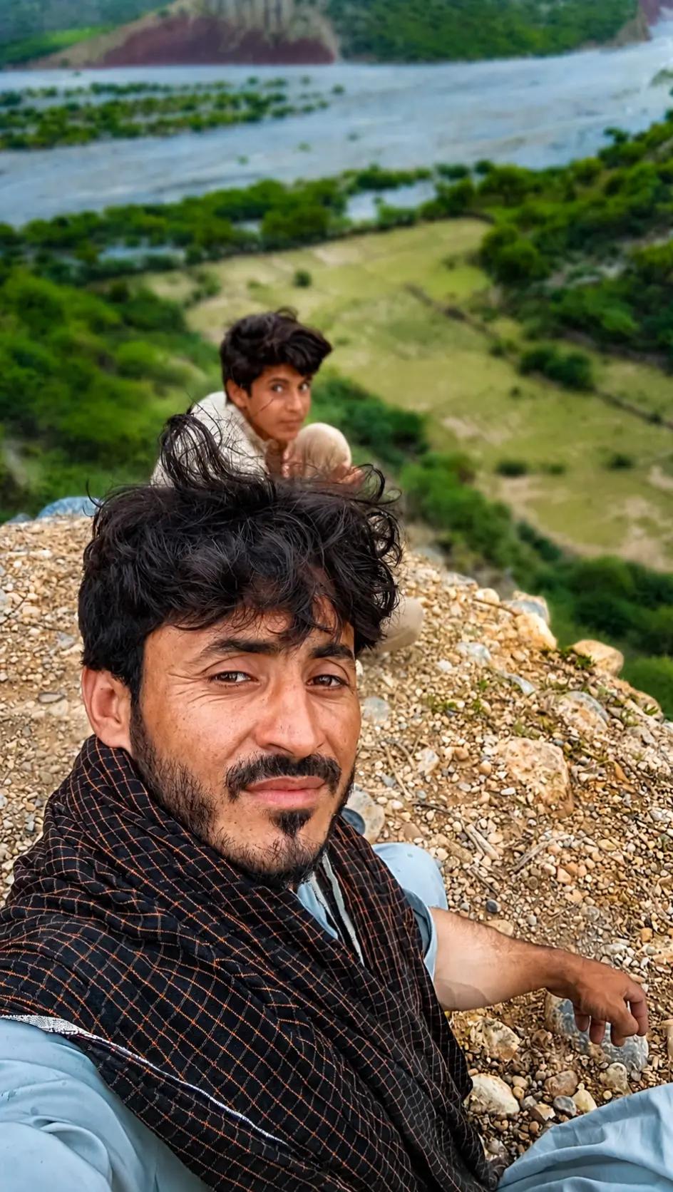 @juMa sheRaNi (_🙎_)