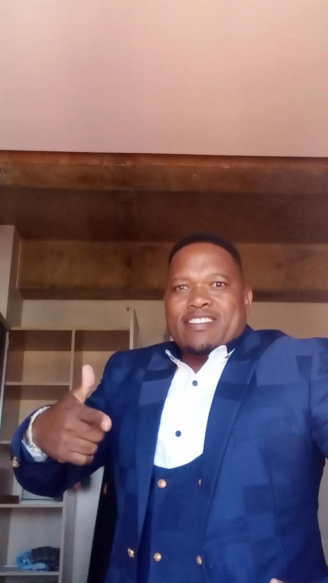 @Skhwilinobhoko