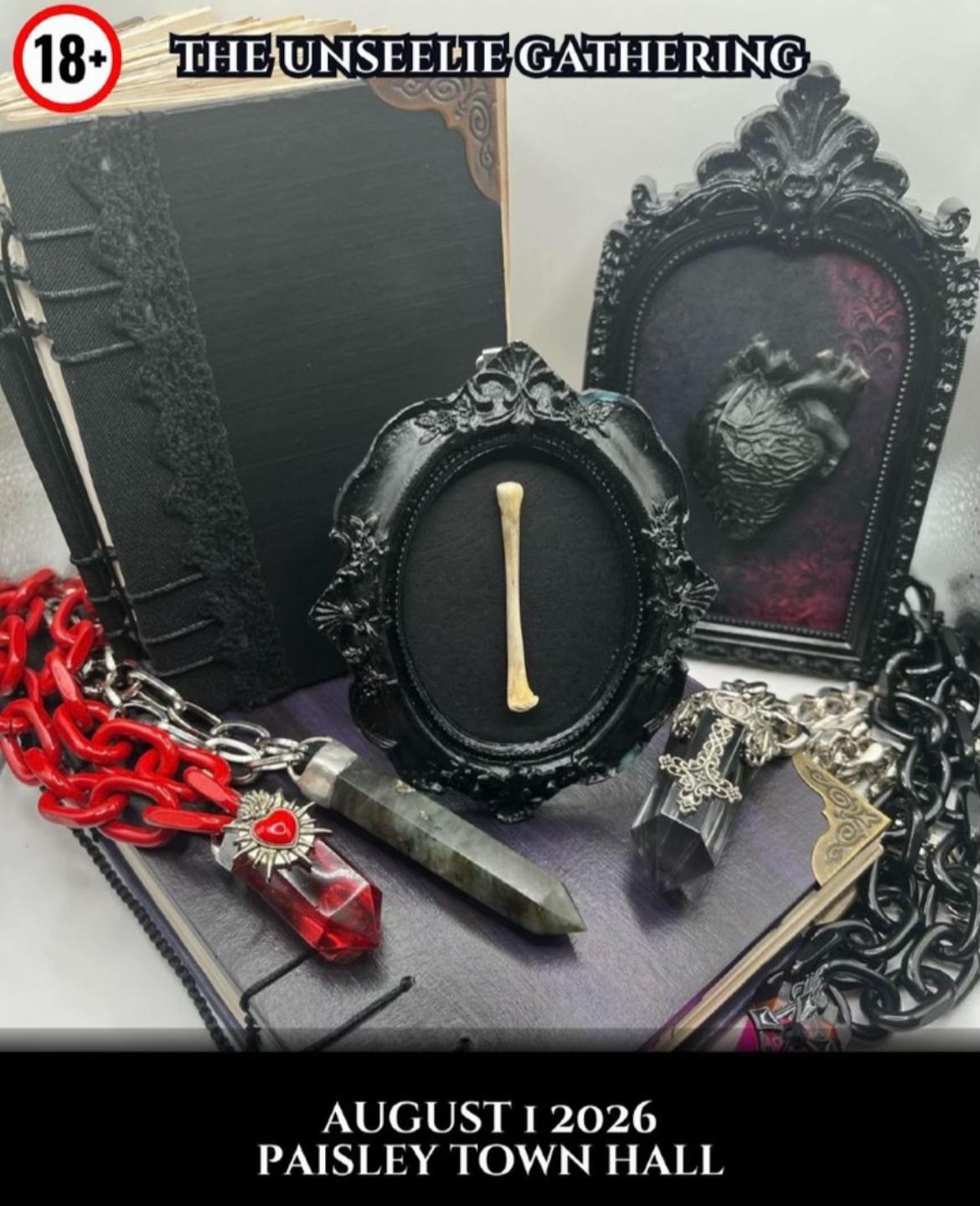 @Gothic Grey Witch