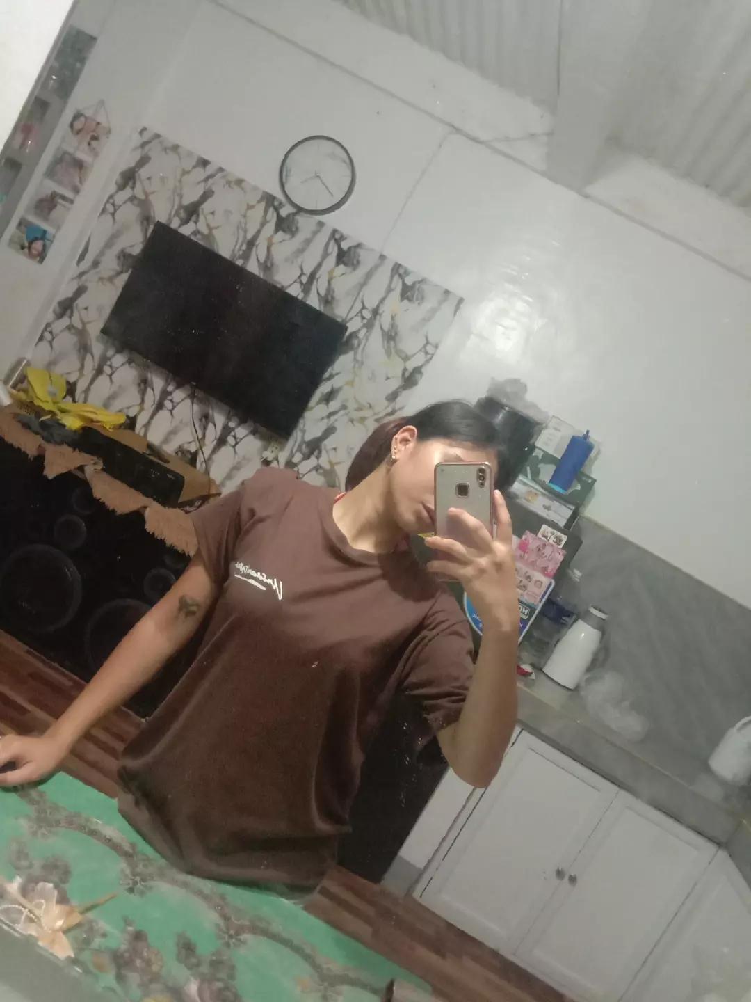 @👅