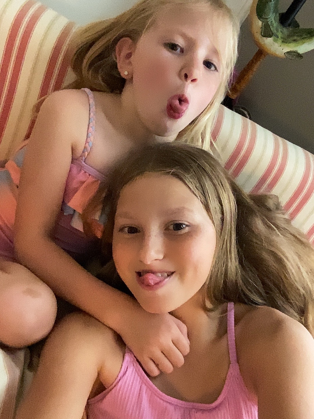 @LJTwins✝️❤️