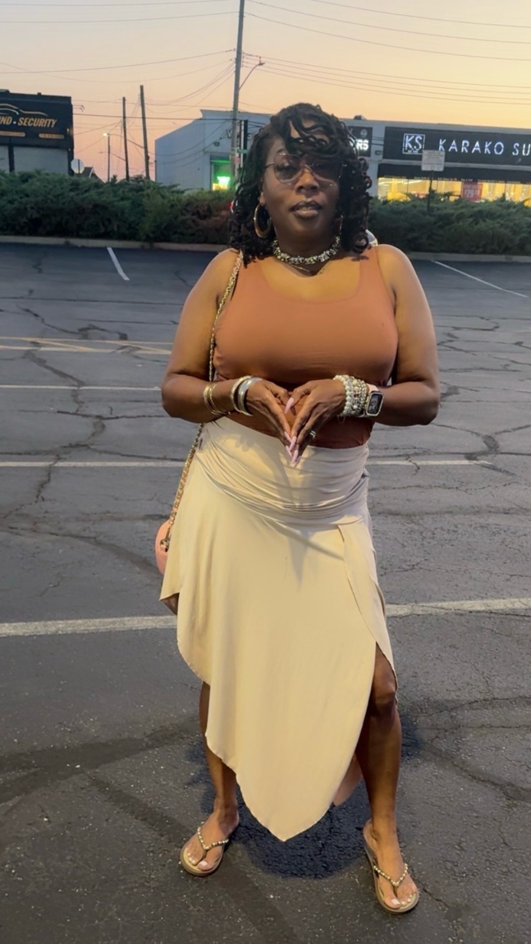 @Lovebeingladyshawls