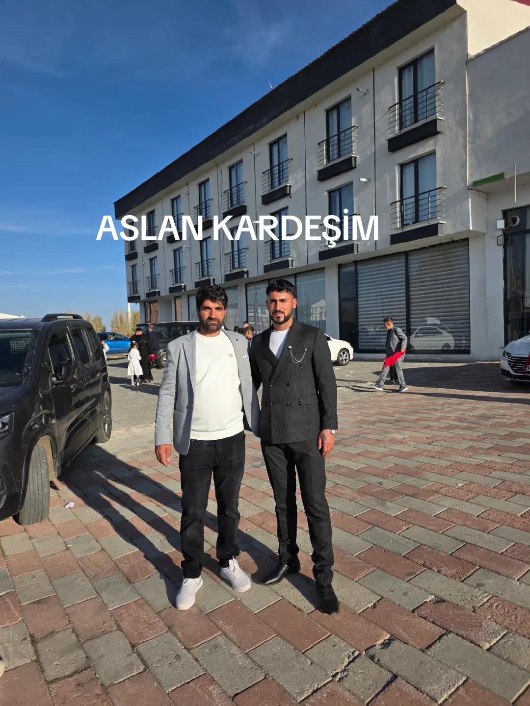 @Nesim Erkarakoç
