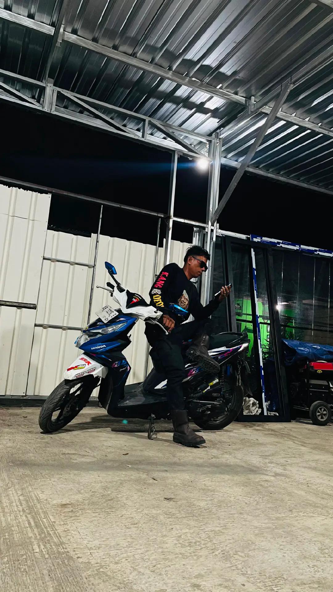 @Sigit Sagita900