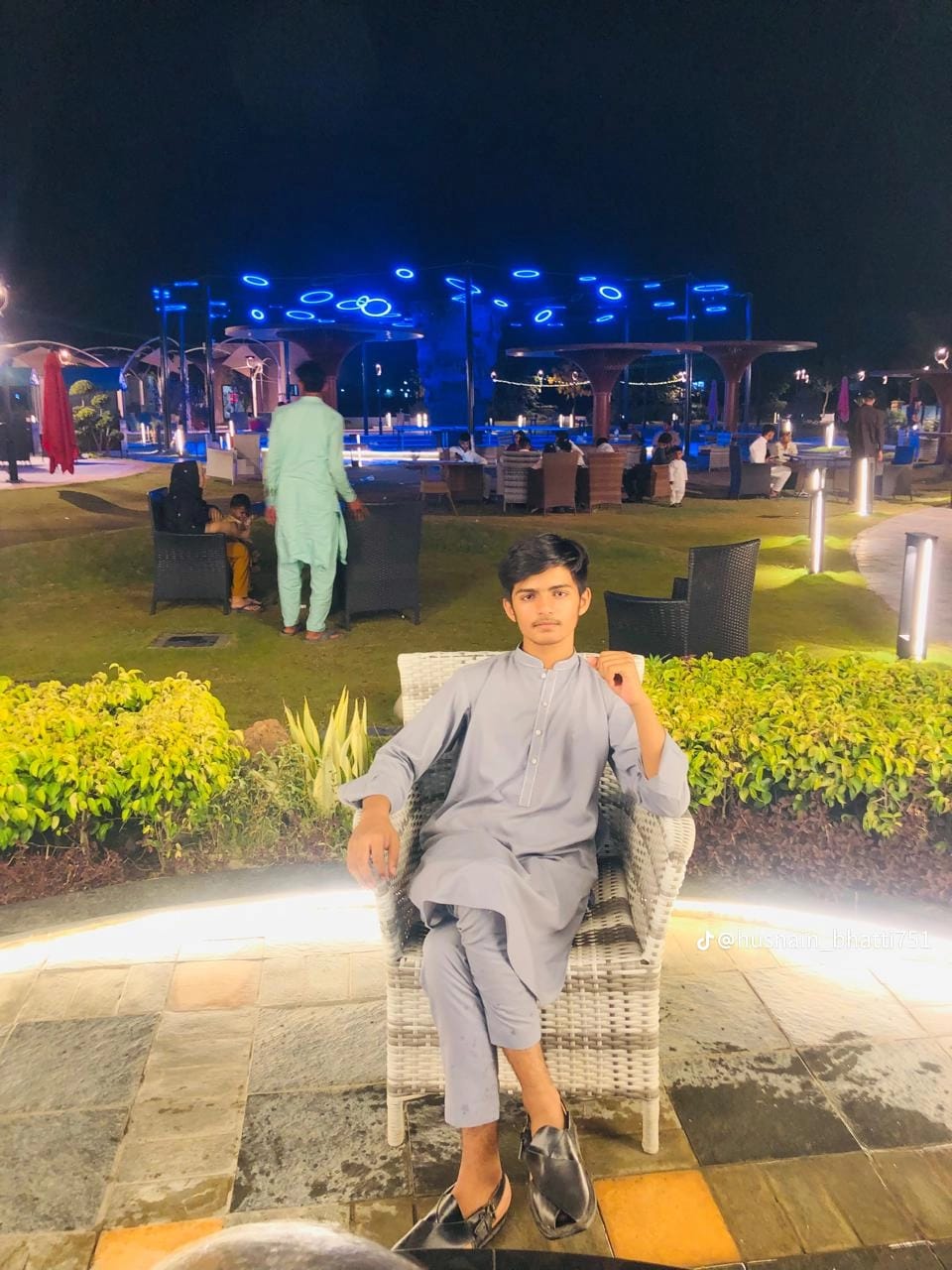 @Husnain🌸