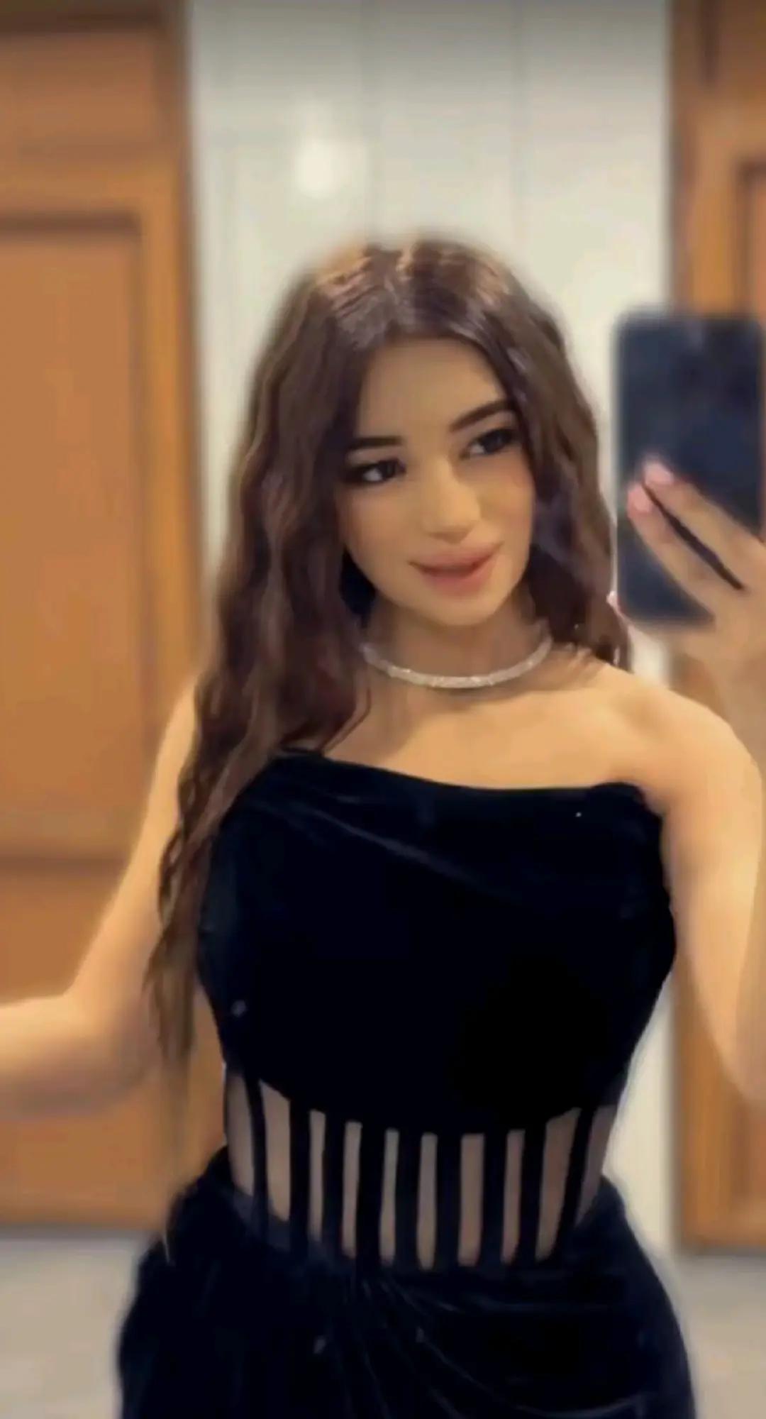@🖤