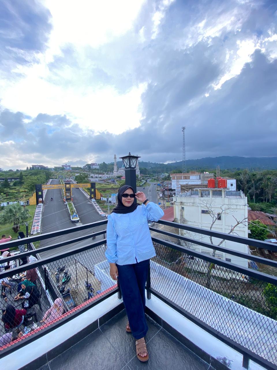 @FitriGultom21